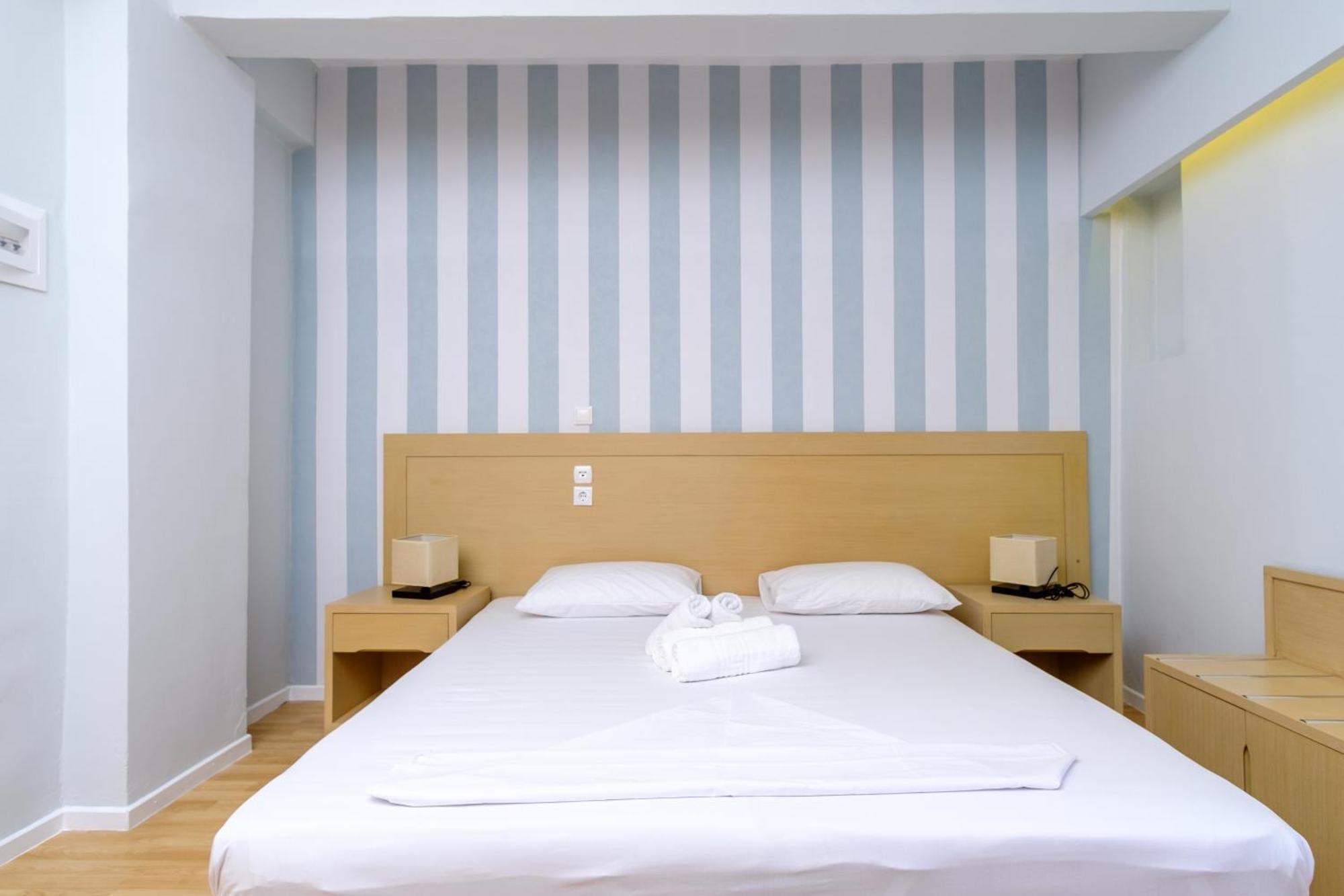 Aphrodite Hotel Syros Kíni Kültér fotó