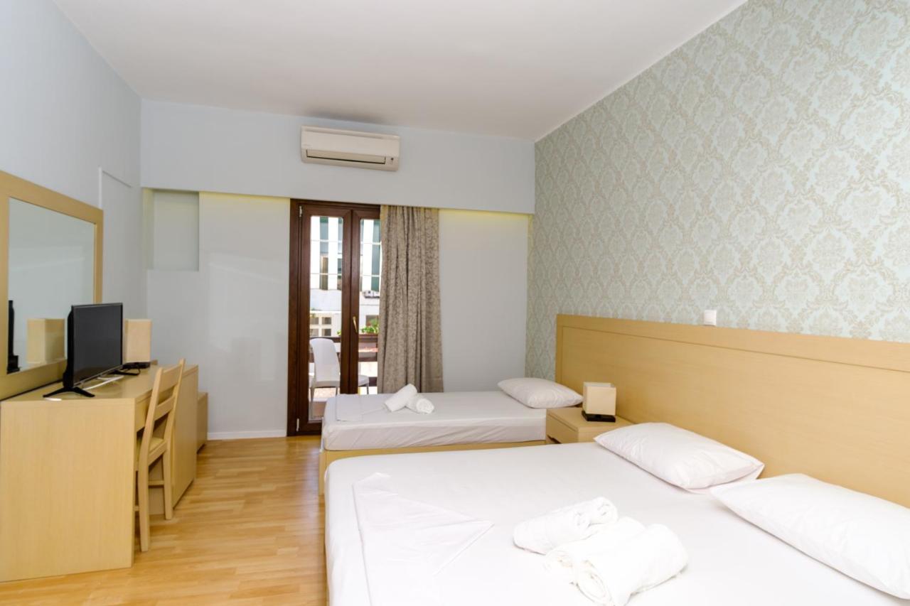 Aphrodite Hotel Syros Kíni Kültér fotó